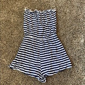 Strapless navy blue and white striped romper